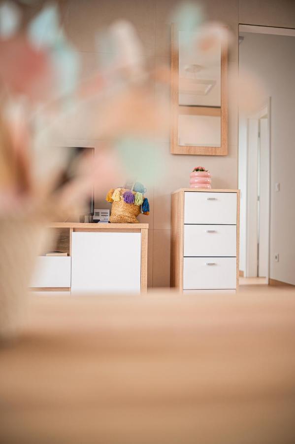 Roze Blue Design Apartments Csopak Ngoại thất bức ảnh