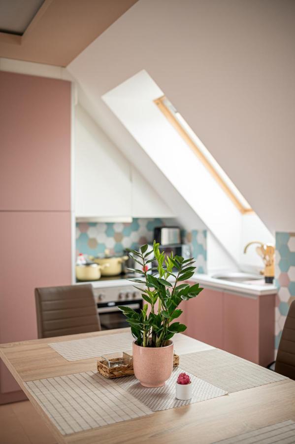 Roze Blue Design Apartments Csopak Ngoại thất bức ảnh