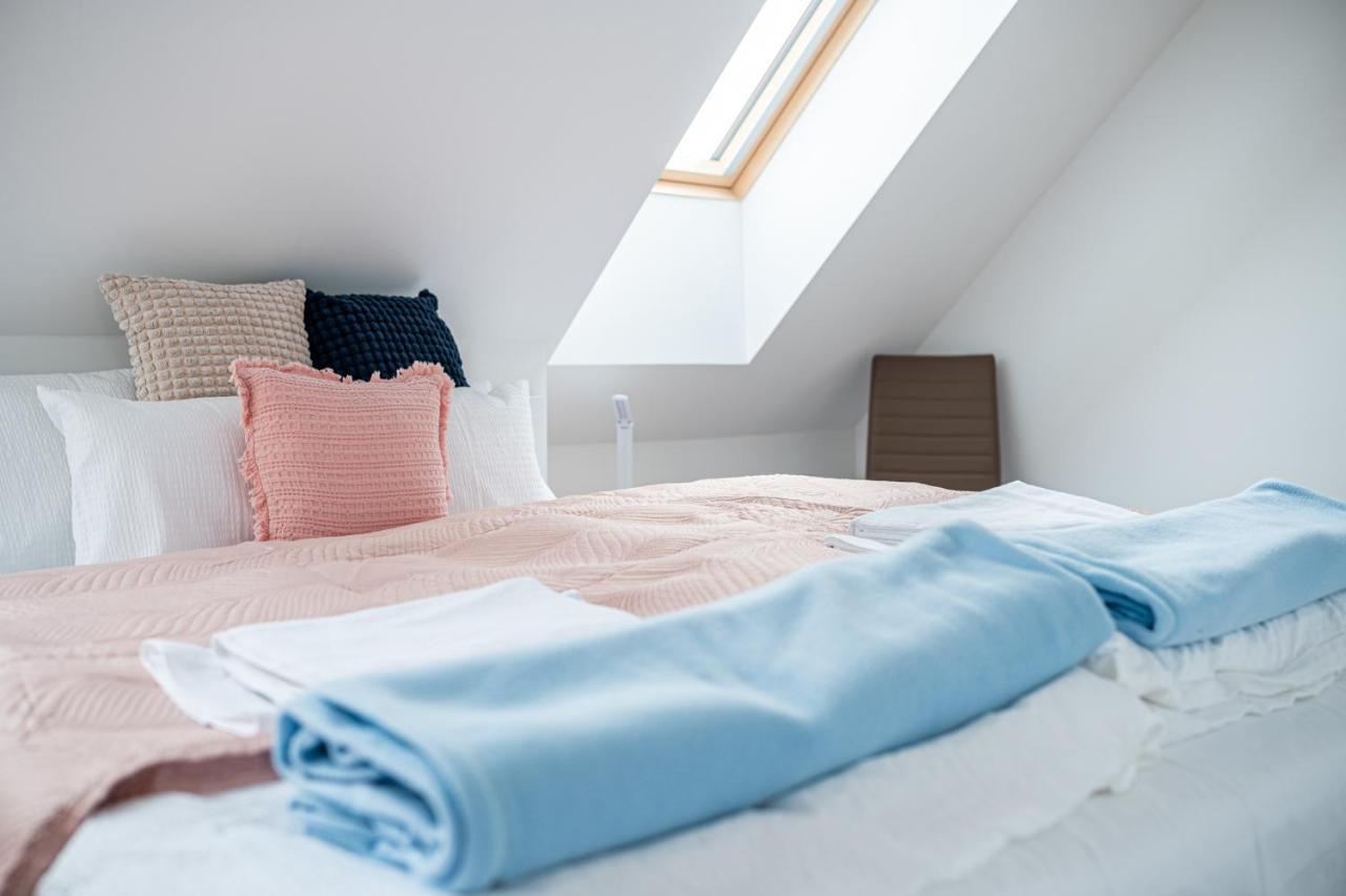 Roze Blue Design Apartments Csopak Ngoại thất bức ảnh